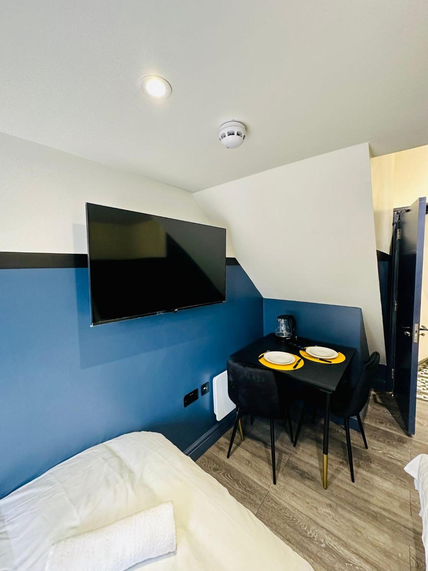 לונדון Luxury Studios In The City Centre מראה חיצוני תמונה