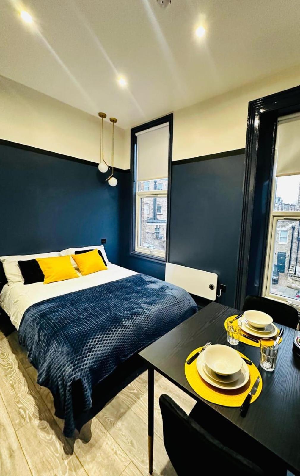 לונדון Luxury Studios In The City Centre מראה חיצוני תמונה