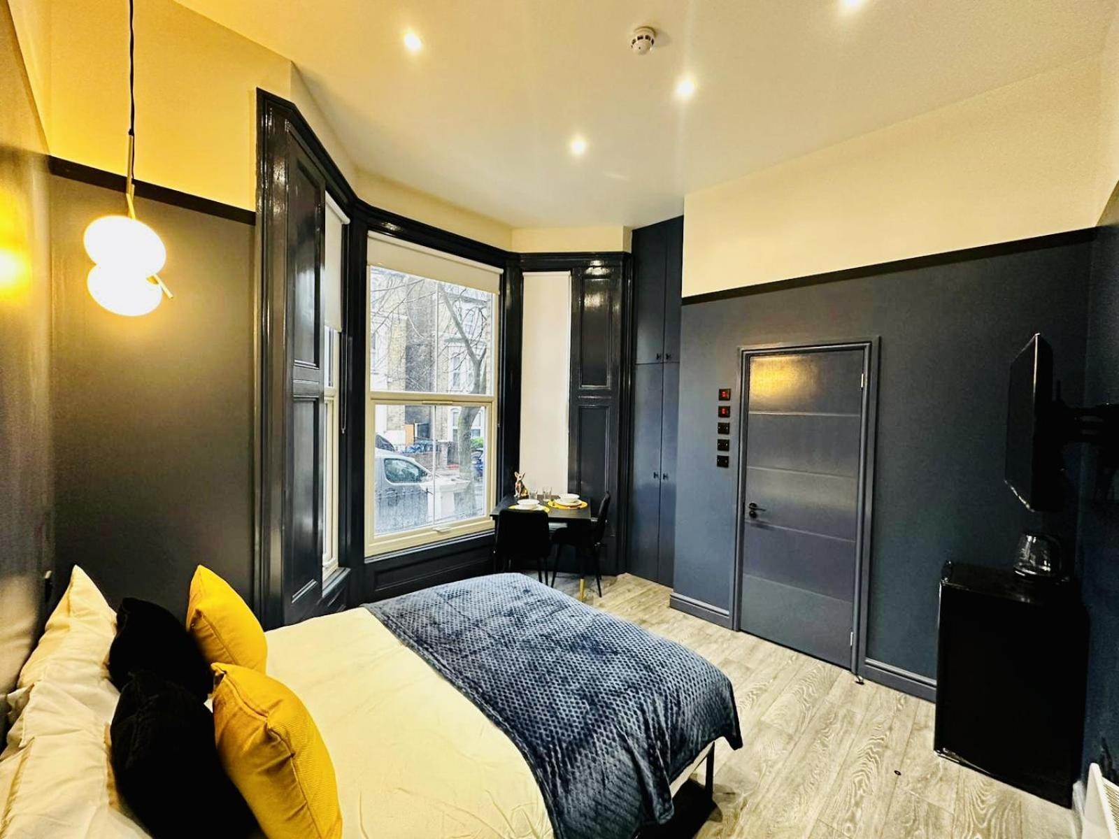 לונדון Luxury Studios In The City Centre מראה חיצוני תמונה