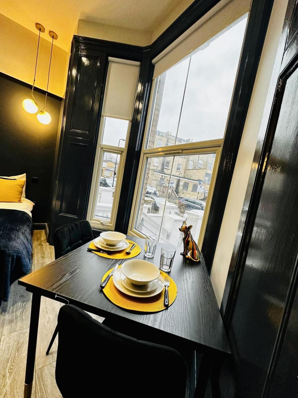 לונדון Luxury Studios In The City Centre מראה חיצוני תמונה