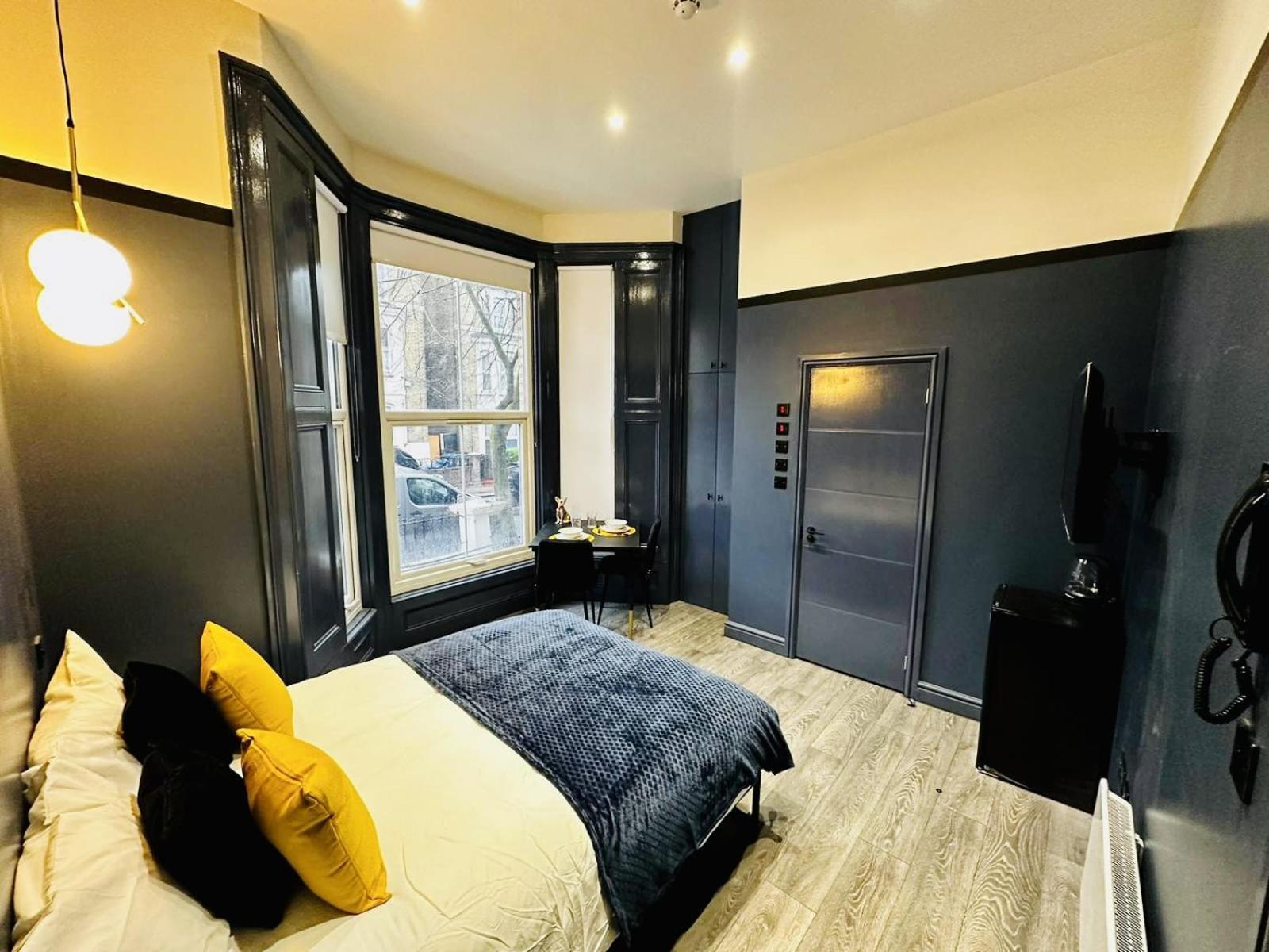 לונדון Luxury Studios In The City Centre מראה חיצוני תמונה
