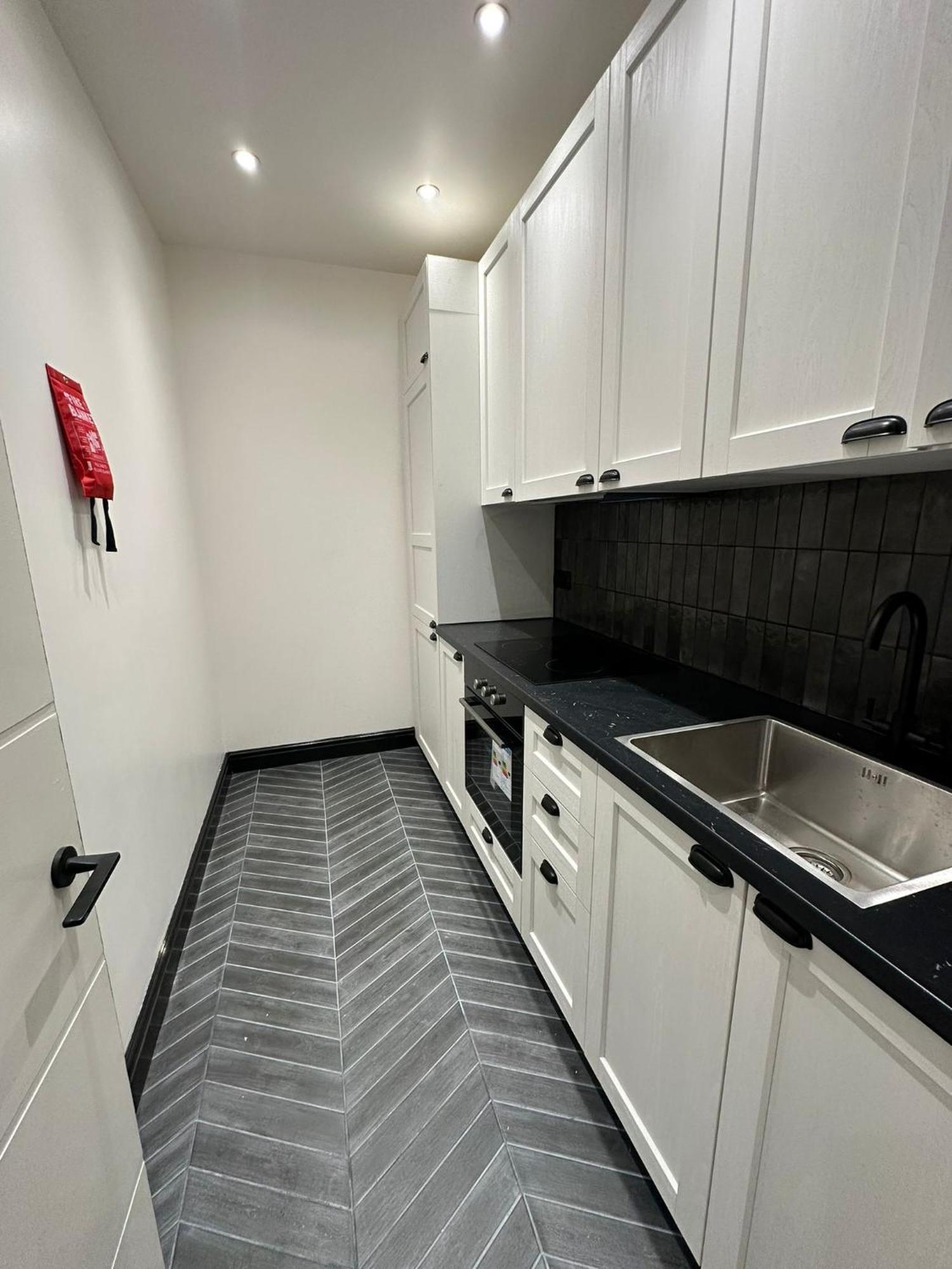 לונדון Luxury Studios In The City Centre מראה חיצוני תמונה